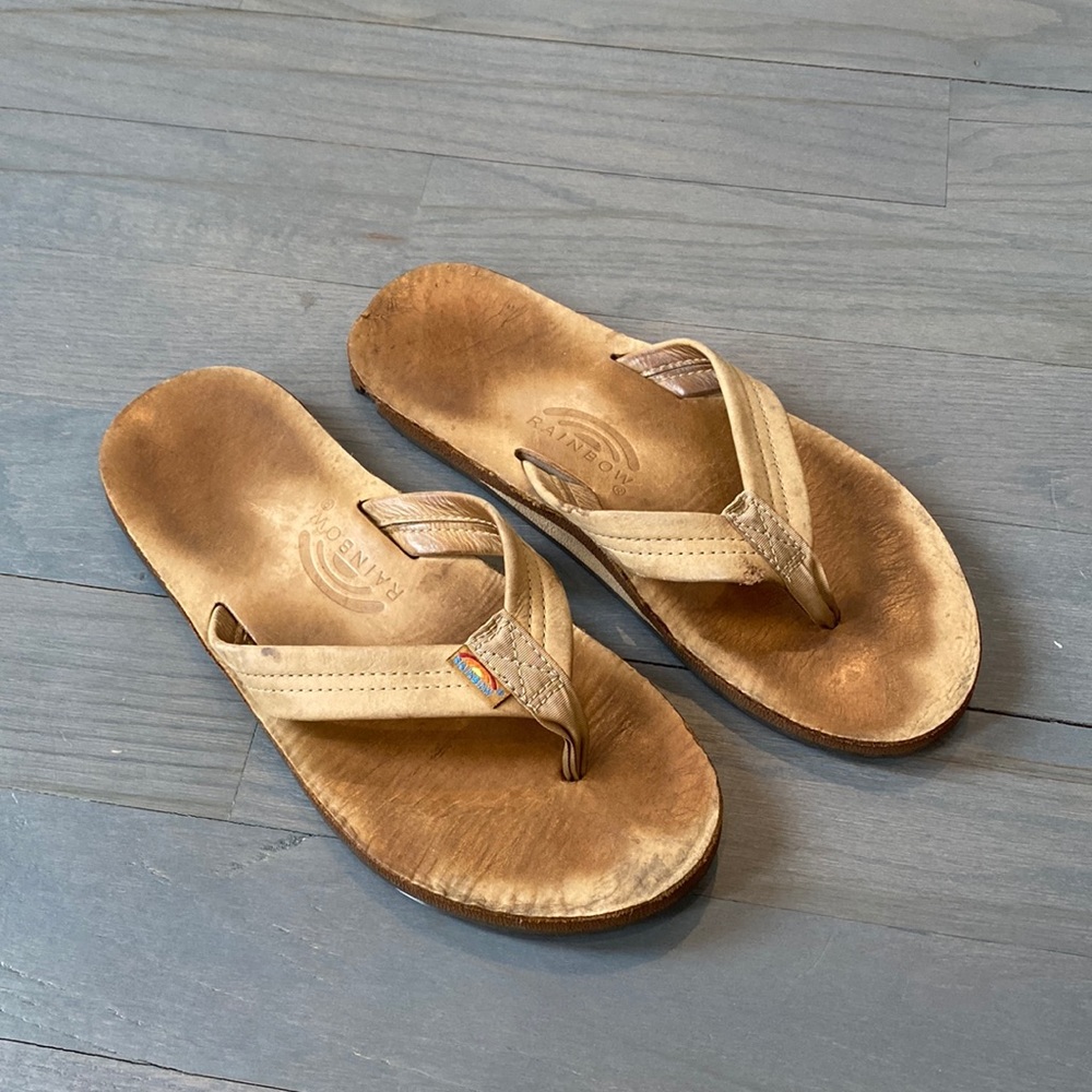 Mens rainbow flip flops Large 9.5-10.5 pre-owned
